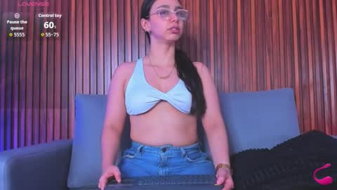 hailey_bieber_ online show from 02.28.26