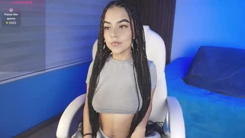 Snapshot of hailey_brie chatting on 09.09.25 Hailey online show from 09.09.25