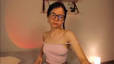 Hailey online show from 12.03.24