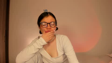 Hailey online show from 12.28.24