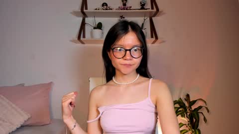 Hailey online show from 02.06.25