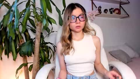 Hailey online show from 01.12.26