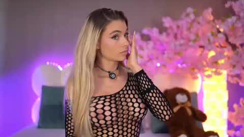 Snapshot of hailey_madow chatting on 07.18.26 Hailey online show from 07.18.26