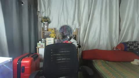 Snapshot of hailey_sweetcum77 chatting on 09.28.25 hailey_sweetcum77 online show from 09.28.25