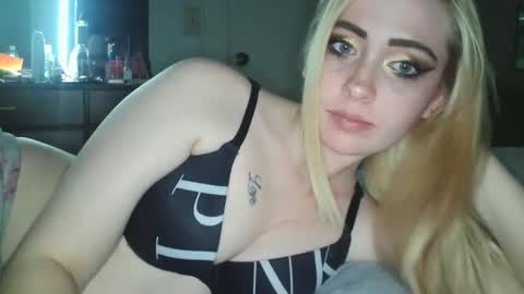 Hailey and d online show from 12.18.24