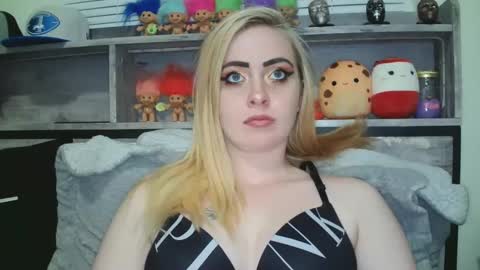 Hailey and d online show from 12.18.24