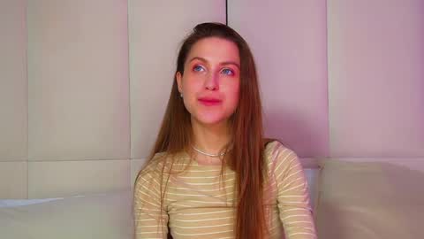 Snapshot of haileyarden chatting on 07.15.26 Hailey online show from 07.15.26