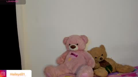 Hailey online show from 03.28.26