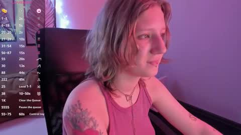 Hailey online show from 12.04.25