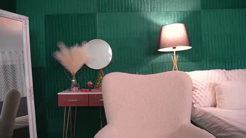 Hailey online show from 12.03.25