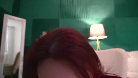 Snapshot of haileymoon85 chatting on 04.29.26 Hailey online show from 04.29.26