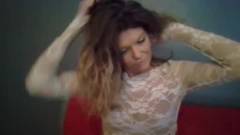 Hailey online show from 12.17.25