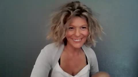 Hailey online show from 02.20.26