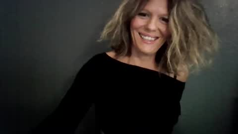 Snapshot of haileys123 chatting on 06.30.26 Hailey online show from 06.30.26