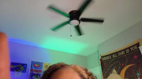 Snapshot of haileysquirts chatting on 03.11.25 Hailey online show from 03.11.25