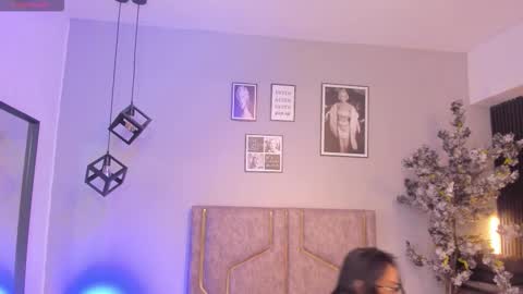 haileystonei online show from 02.11.26