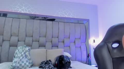  Haily Bairen online show from 01.20.25