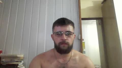 Snapshot of hairy_man_69_ chatting on 02.12.25 horny online show from 02.12.25