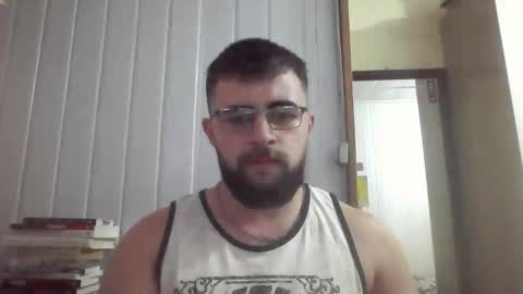 Snapshot of hairy_man_69_ chatting on 02.19.25 horny online show from 02.19.25