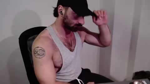 Snapshot of hairy_superman chatting on 07.05.26 hairy_superman online show from 07.05.26