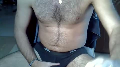 Snapshot of hairydaduncut chatting on 12.22.25 hairydaduncut online show from 12.22.25