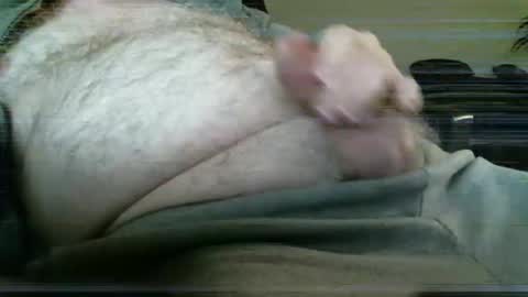 Snapshot of hairydude962 chatting on 12.17.25 hairydude962 online show from 12.17.25