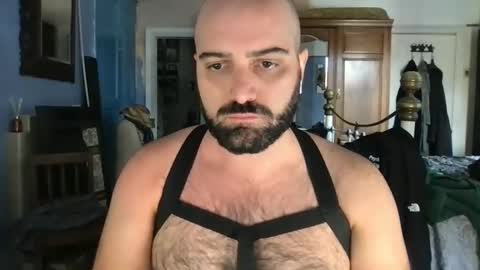 Hairy Guy online show from 09.30.25