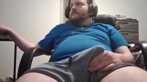 Snapshot of hairymikey chatting on 04.24.26 hairymikey online show from 04.24.26