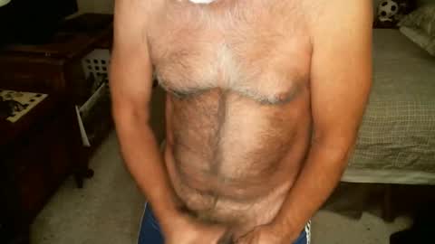 Hairy pecs online show from 04.15.26