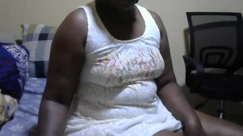 hairypussybigassy001 online show from 01.03.25