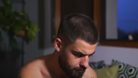 Snapshot of hairyrobxxx chatting on 09.12.25 HairyRobXxX online show from 09.12.25
