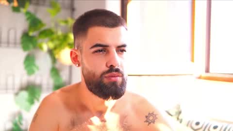Snapshot of hairyrobxxx chatting on 09.14.25 HairyRobXxX online show from 09.14.25