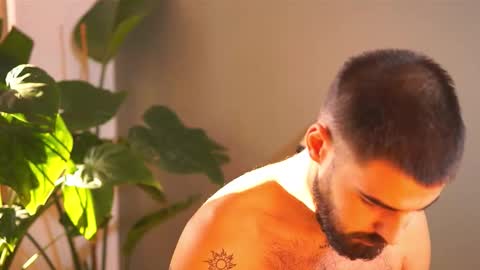 Snapshot of hairyrobxxx chatting on 09.19.25 HairyRobXxX online show from 09.19.25