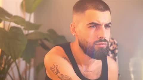 Snapshot of hairyrobxxx chatting on 09.21.25 HairyRobXxX online show from 09.21.25