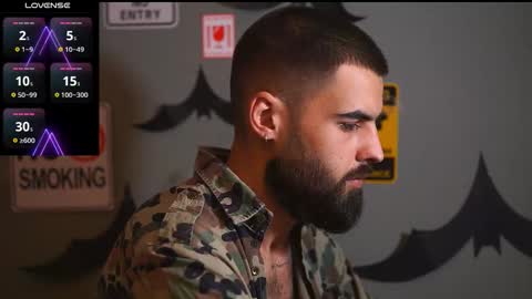 Snapshot of hairyrobxxx chatting on 10.23.25 HairyRobXxX online show from 10.23.25
