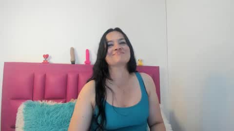 Snapshot of haley__mommy chatting on 02.11.25 Mely online show from 02.11.25