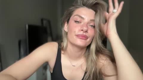 haley_rune online show from 10.10.25