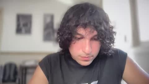 Snapshot of halfblood18 chatting on 12.21.25 halfblood18 online show from 12.21.25
