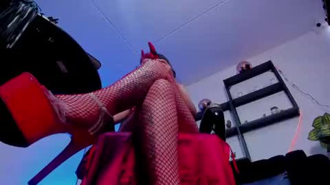 halley_ravenn online show from 06.13.26