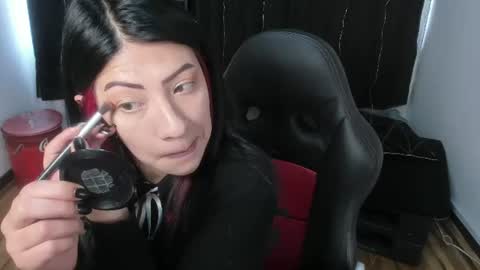 Snapshot of halley_ravenn chatting on 07.18.26 halley_ravenn online show from 07.18.26