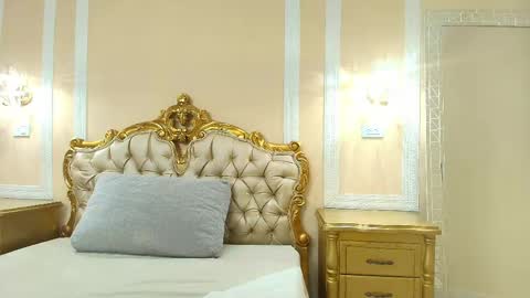 Hallie Stone online show from 03.27.26