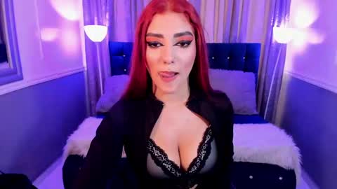 Halls Red online show from 01.20.25