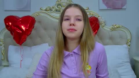 HallyBradley online show from 03.03.26