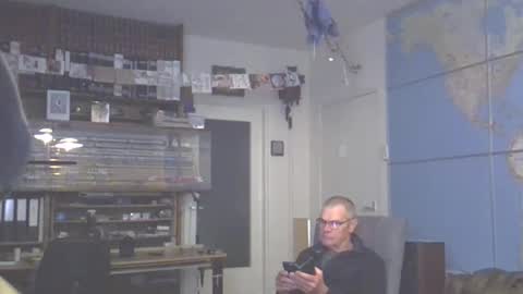 Snapshot of hamto65 chatting on 02.15.25 Prefer men 80 online show from 02.15.25