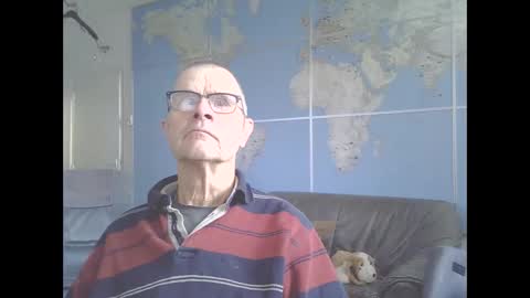 Snapshot of hamto65 chatting on 11.10.25 Prefer men 80 online show from 11.10.25