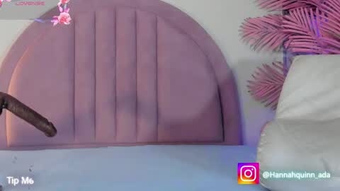 Snapshot of hanaahquinn chatting on 04.19.26 hanaahquinn online show from 04.19.26