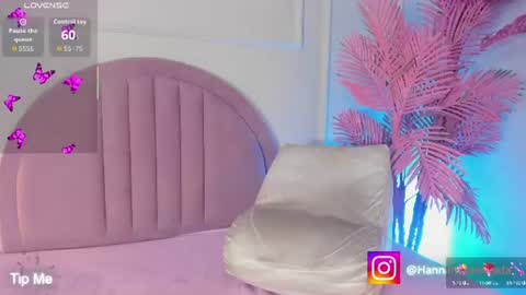 Snapshot of hanaahquinn chatting on 07.18.26 hanaahquinn online show from 07.18.26