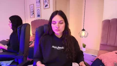 hanabie_ online show from 02.01.26