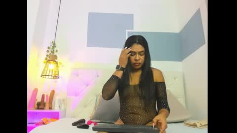 hanah_gray online show from 02.11.25