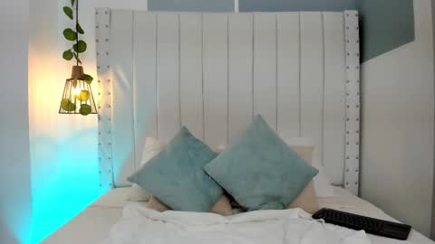 hanah_gray online show from 03.14.26